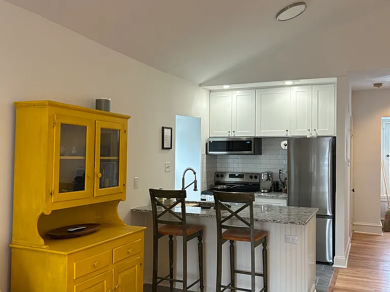 5928 Pulaski Ave #3 — Photo 3