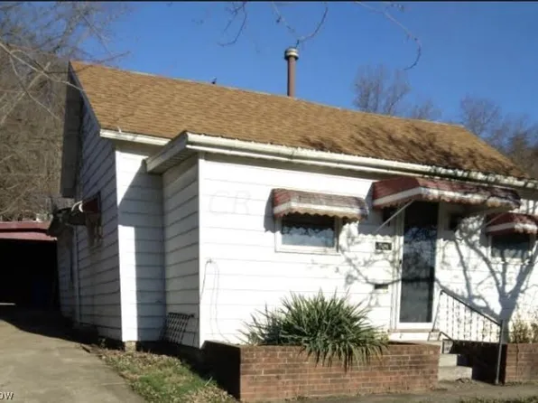 924 Walnut St, Nelsonville, OH 45764