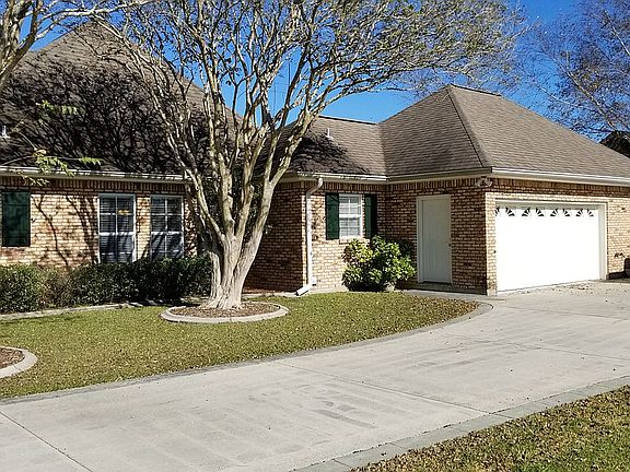 Garage/side door entrance