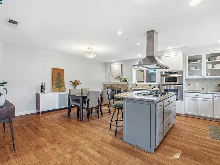 2045 McMillan Ct — Photo 7