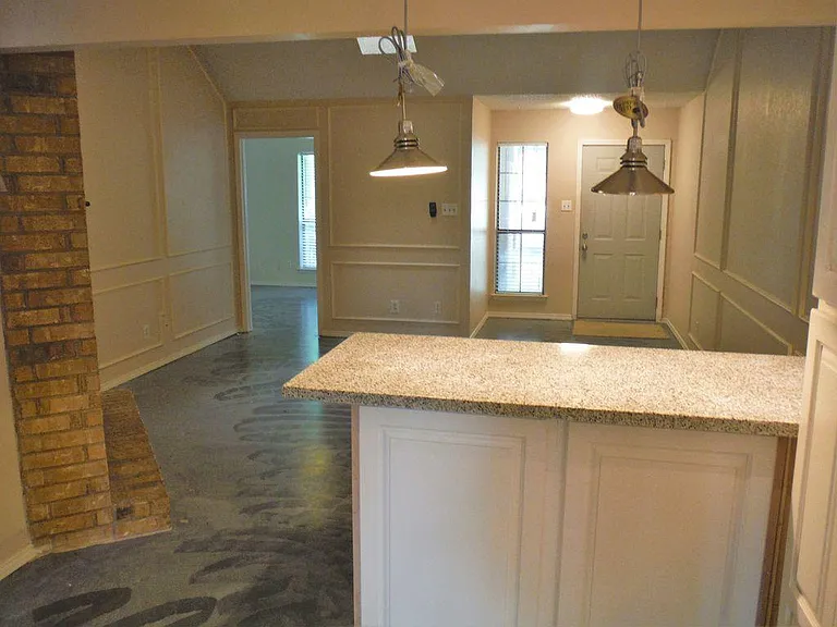 221 Hood St — Photo 40
