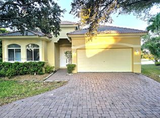 2913 SW 133rd Ave, Hollywood, FL 33027