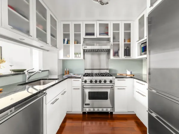 45 Park Avenue image 6 of 16