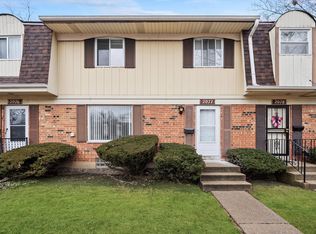 2077 Lioncrest Dr, Richton Park, IL