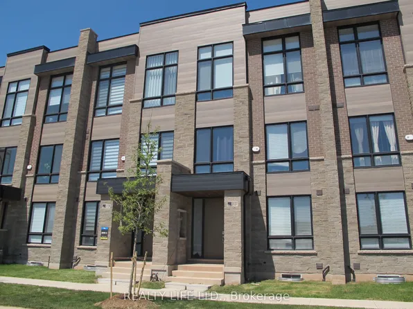3137 Meadowridge Dr, Oakville, ON L6H 7P9