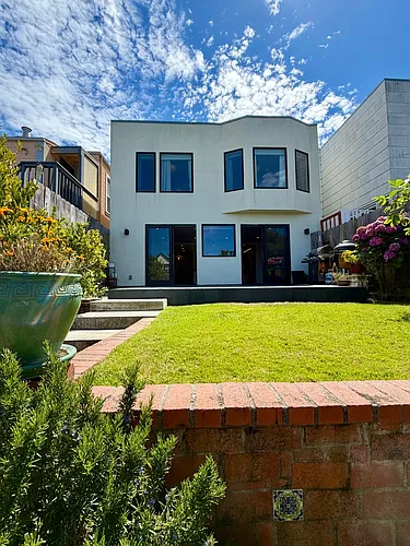 1251 40th Ave Photo 1