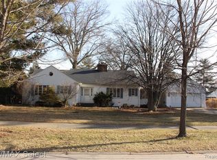 2021 Briar Hill Rd, Flint, MI 48503