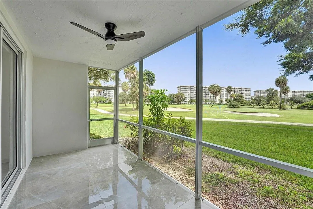 3 bed, 2.0 bath, 2082 sqft, $3,000 — Photo 1