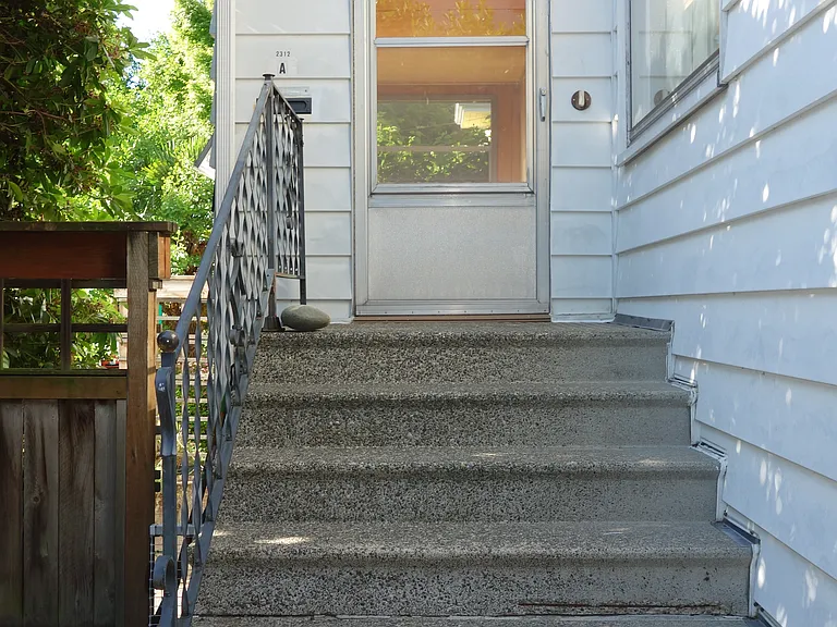 2312 Minor Ave E #A — Photo 26