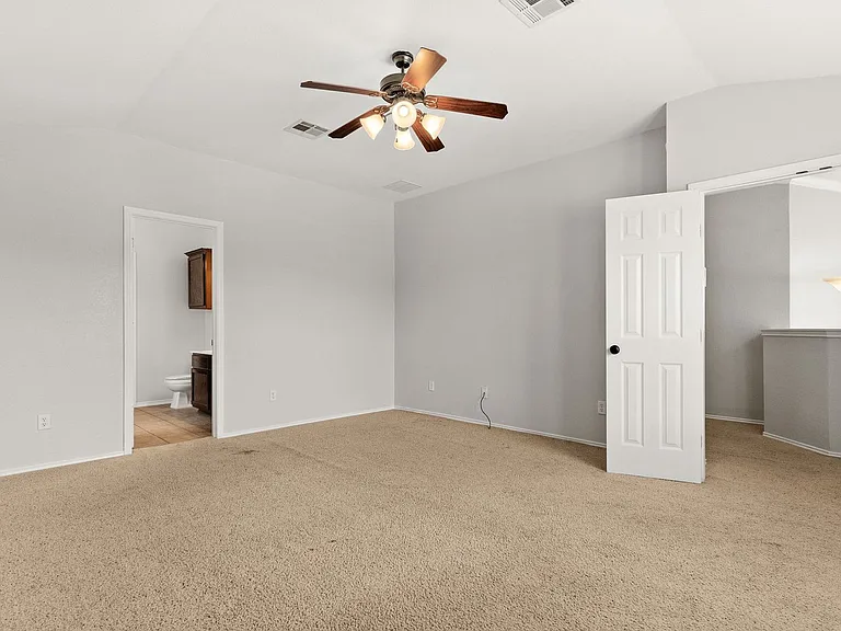 2002 Isabelle Dr — Photo 6