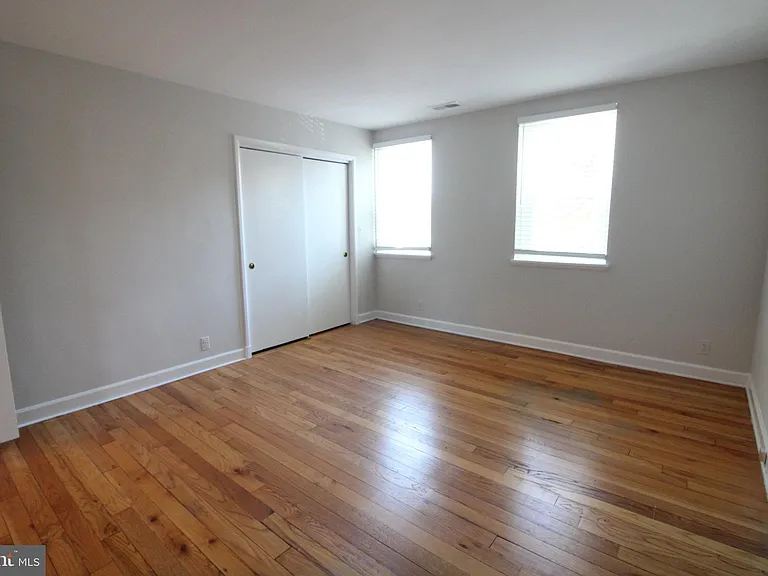 3339 S Stafford St — Photo 16
