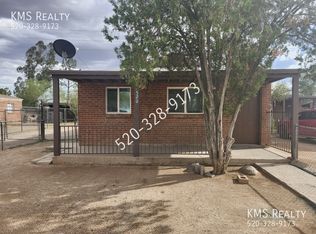 4520 E Douglas St, Tucson, AZ 85711
