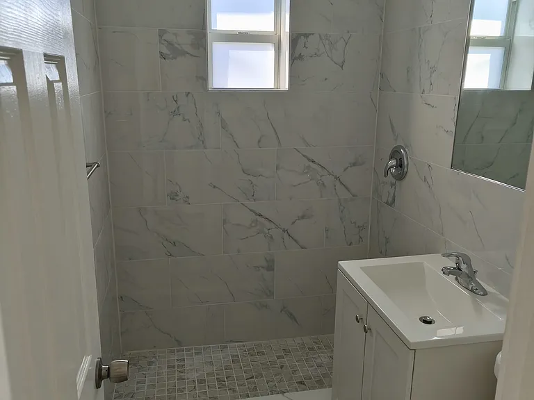 3060 SW 27th Ln #7 — Photo 9
