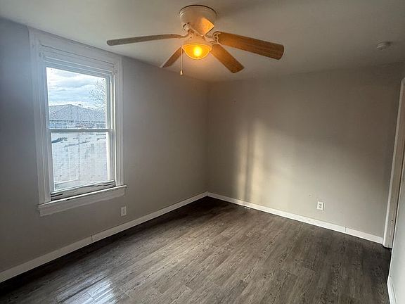 5th image of 421-423 Parkinson St