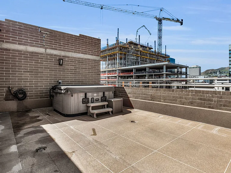 230 E Broadway S #1209 — Photo 42
