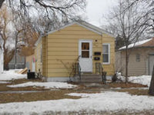 408 5th St S, Wahpeton, ND 58075