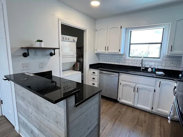 1503 Carolina Beach Ave N #2A — Photo 5