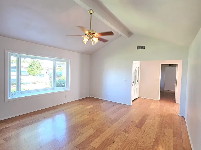 18410 Gifford St — Photo 3