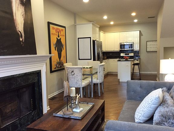 4th image of 3052 N Sheffield Ave #1