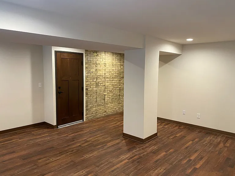 2314 W Wells St #1 — Photo 14