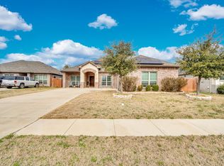 503 Woodhaven Dr, Waxahachie, TX