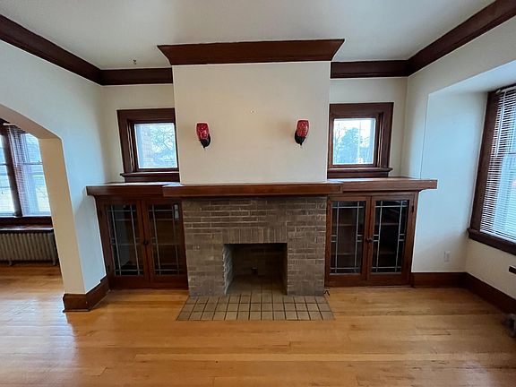 Decorative fireplace