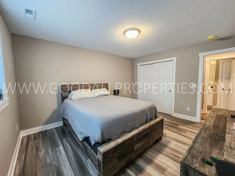 285 NW Morgan Ct — Photo 11