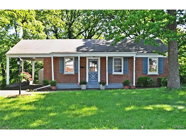 33 Chestnut Hill Ln photo 1