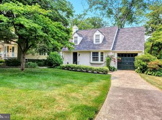 336 N Stanwick Rd, Moorestown, NJ 08057