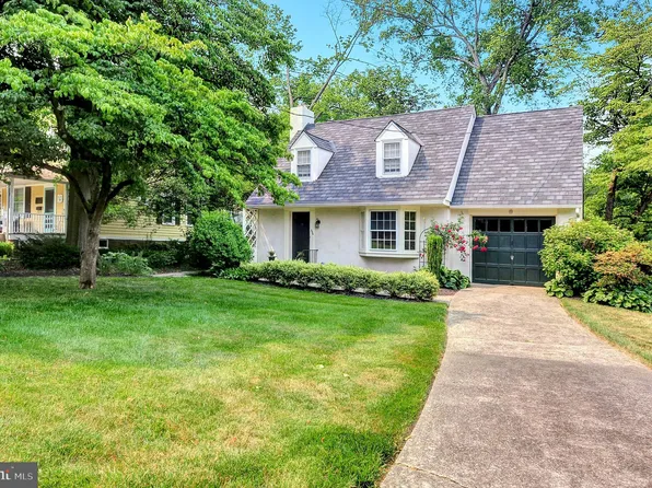 336 N Stanwick Rd, Moorestown, NJ 08057