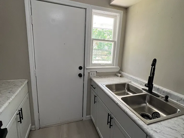 57 N Waverly St. - Fully Updated! — Photo 9