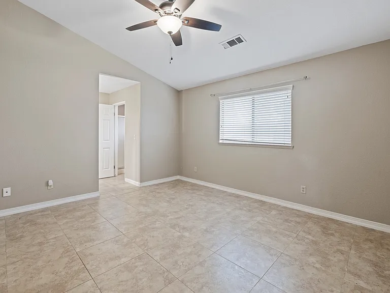 1812 W Wren Dr — Photo 15
