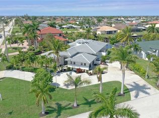2417 Cape Coral Pkwy W, Cape Coral, FL 33914