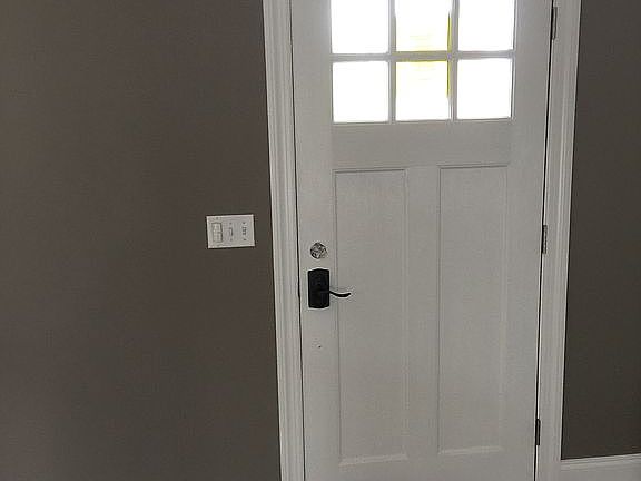 2nd image of 326 Cheryl Dr