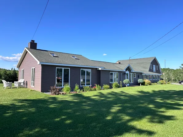178 Potter Road, Hudson, ME 04449