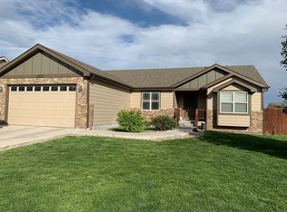 3427 Fire Side Dr, Cheyenne, WY 82001
