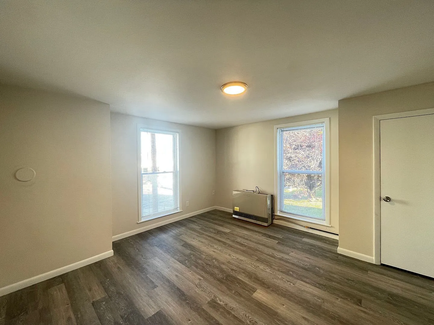 343 Hayward St — Photo 4