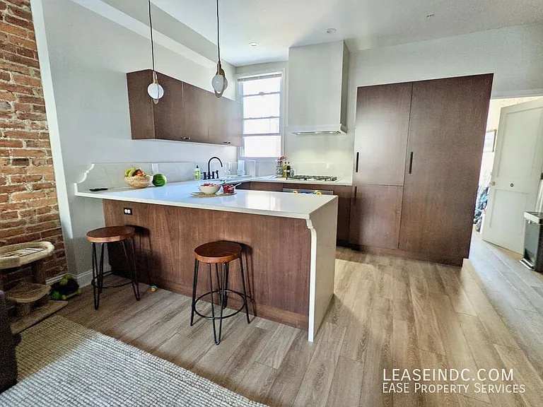 1626 Monroe St NW #1 — Photo 6
