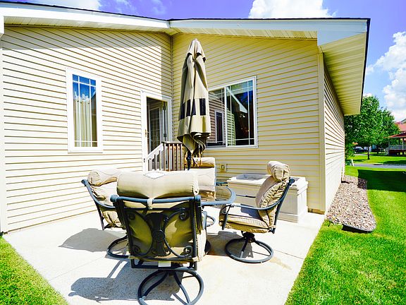 4th image of 8642 Tessman Cir N