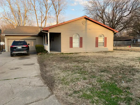 704 N Anthony St, Muskogee, OK 74403