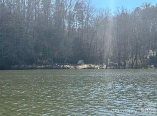 1800 Hilferty Rd, Hickory, NC 28601