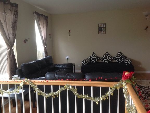 3rd image of 811 Brodhead Dr
