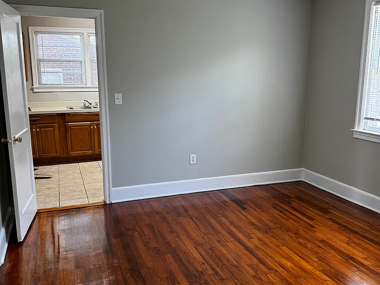 2927 English Ave — Photo 6