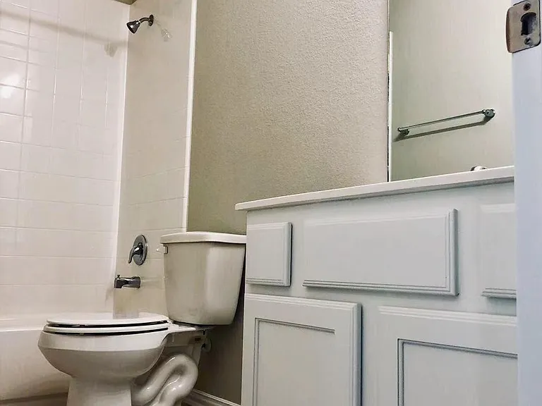 8411 Remington Bluff Ln — Photo 19