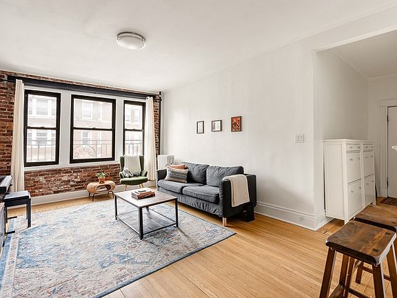 3rd image of 111 Jersey St APT 12