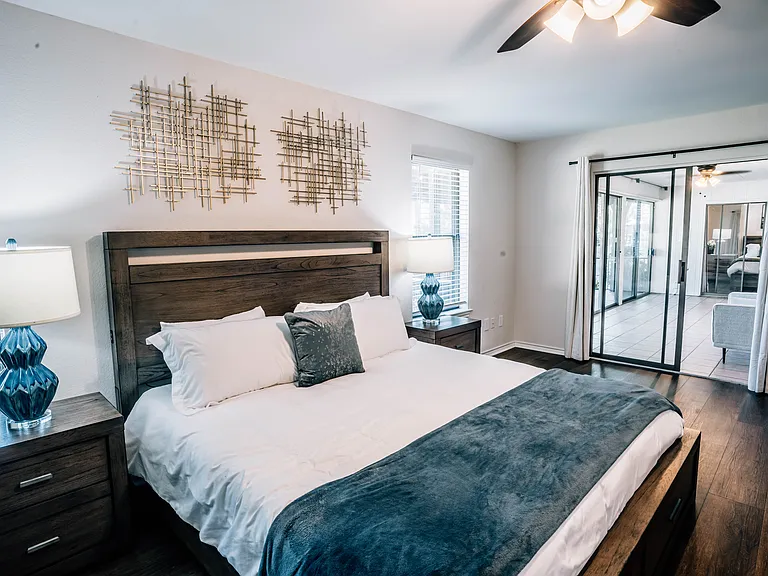 6309 Riviera Dr — Photo 21