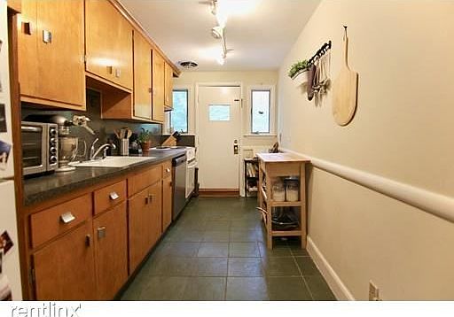 499 Mount Auburn St. #2 Cambridge - West Cambridge Shared Un