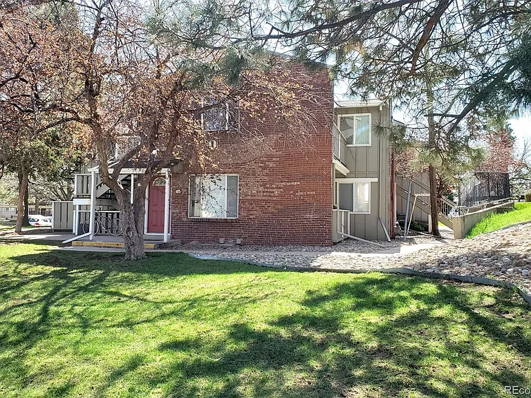 S Van Gordon Ct — Photo 16