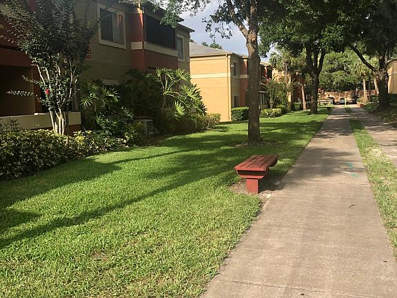 2nd image of 604 Kenwick 102 Cir