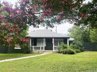 101 Charles Rd, Terrell Hills, TX 78209